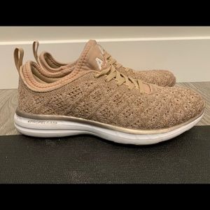 WOMENS rose gold APL techloom sneaker size 8.5